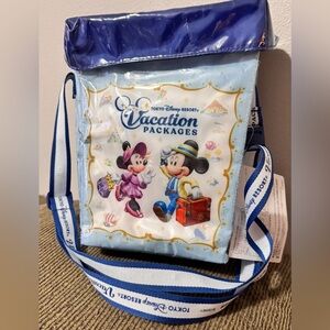 Tokyo Disney Resort VacationPackage Exclusive PopcornBucket w/ Wet Wipes Storage
